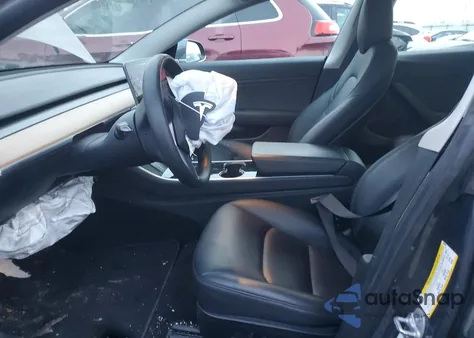 2020 Tesla Model 3 z USA, uszkodzony, nr VIN 5YJ3E1EB2LF663607